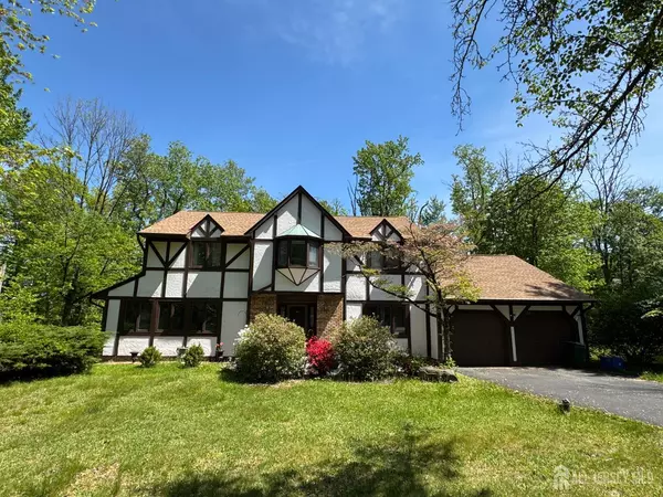 77 S Powder Mill RD S, Morris Plains, NJ 07950