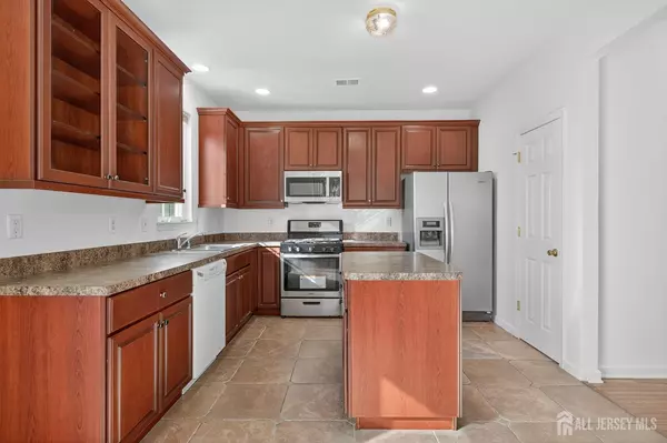 Sayreville, NJ 08859,60 Wlodarczyk PL