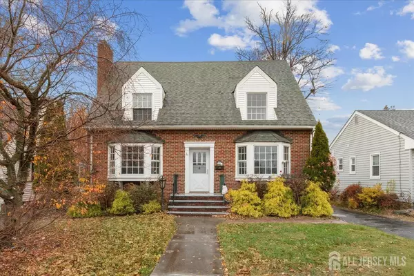 37 Ireland AVE, Edison, NJ 08837