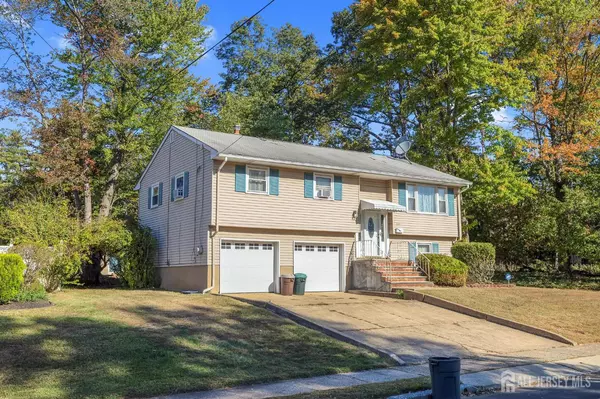 North Plainfield, NJ 07063,668 Warfield RD