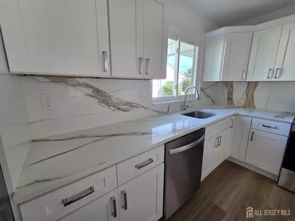 Manchester, NJ 08759,93 Mansfield AVE