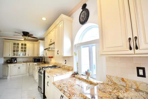 Wood-ridge, NJ 07075,89 SE Rose ST