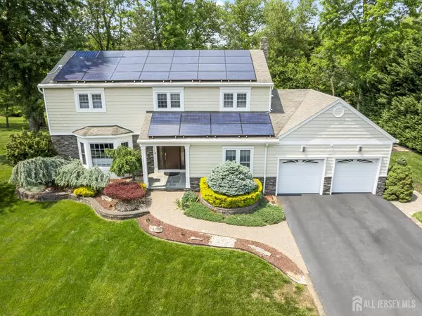 6 Schindler CT, East Brunswick, NJ 08816