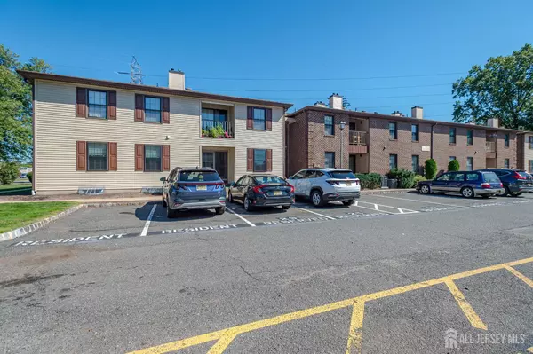 Middlesex, NJ 08846,25 Foxhall AVE #25