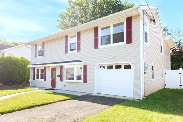 29 Crescent RD, Edison, NJ 08817