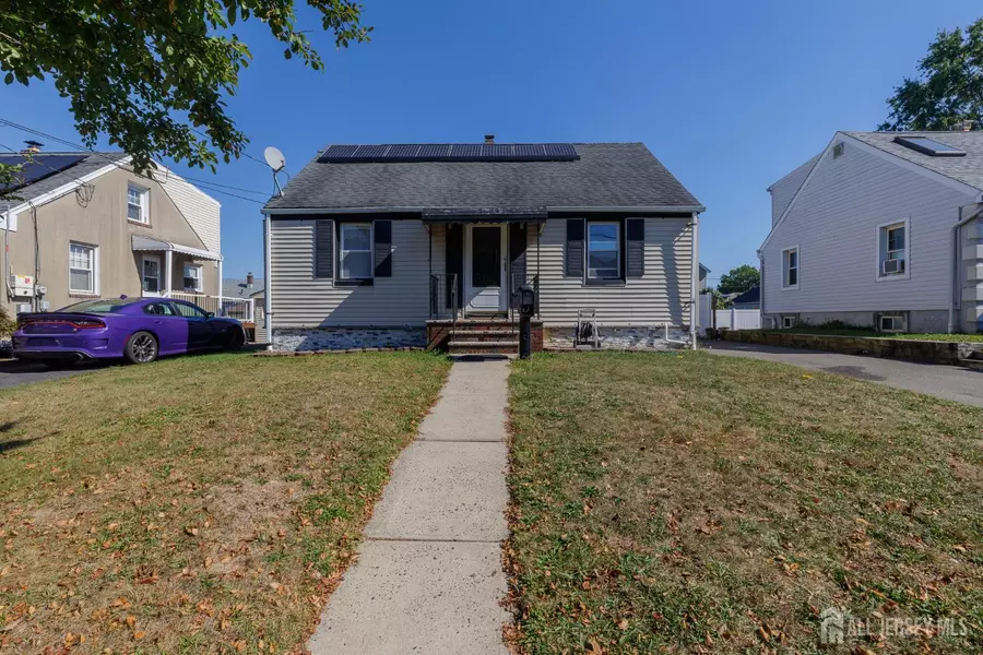 92 William ST, Carteret, NJ 07008