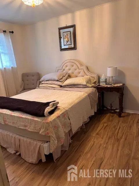 Hamilton, NJ 08690,16 Carl Sandburg DR