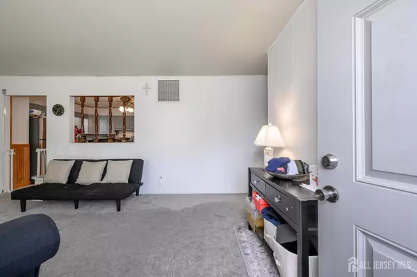 Burlington Twp, NJ 08016,10 Laclede DR