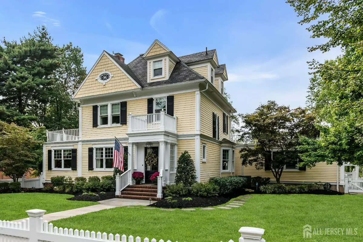 Metuchen, NJ 08840,31 Oak AVE