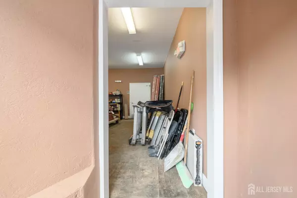 Hackensack, NJ 07601,200 Central AVE