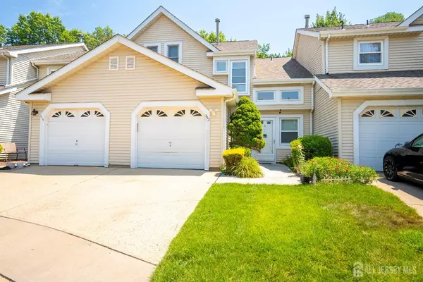 113 Lloyd CT, East Brunswick, NJ 08816