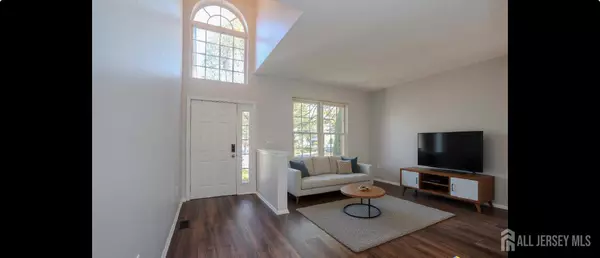 Monroe, NJ 08831,5 Fairmount CT