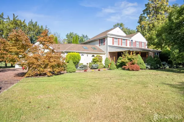 239 Mounts Mills RD, Monroe, NJ 08831