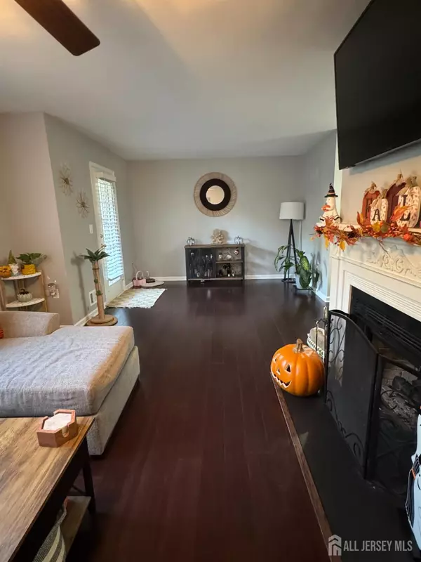 Matawan, NJ 07747,704 WELLINGTON ST