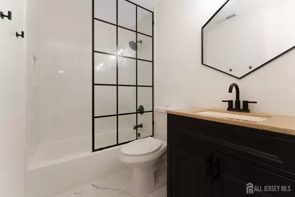 Plainsboro, NJ 08536,1314 Ravens Crest DR