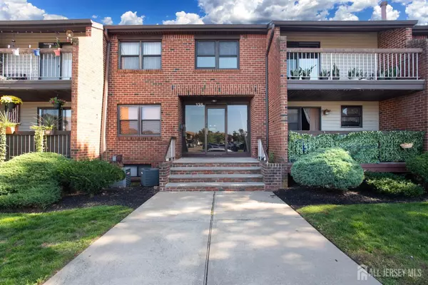 135 Beverly Hill Terr #B, Woodbridge Proper, NJ 07095