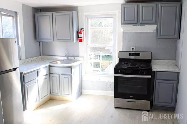 Plainfield, NJ 07060,818-20 2nd PL