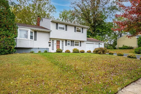 East Brunswick, NJ 08816,21 Norton RD