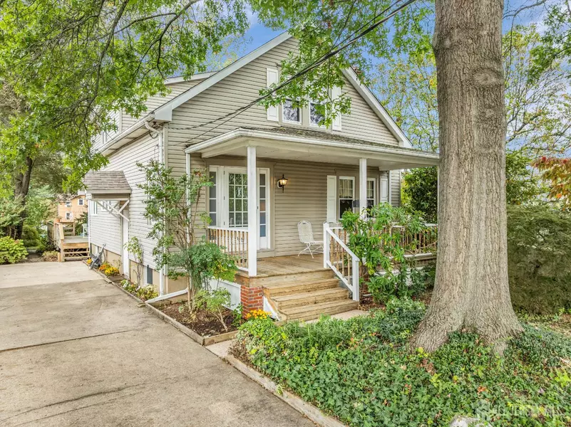 69 Corson AVE, Hamilton, NJ 08619