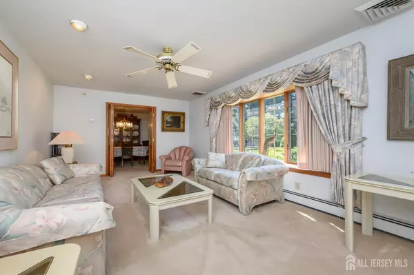 Burlington Twp, NJ 08016,1404 Columbus RD