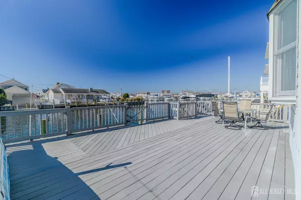 Lavallette, NJ 08735,257 Strickland BLVD