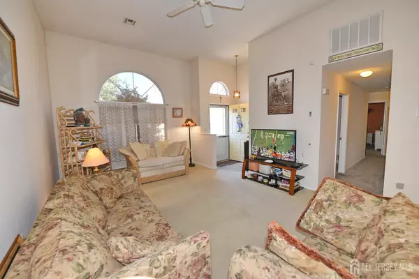 Monroe, NJ 08831,661 Azalea PLZ #C