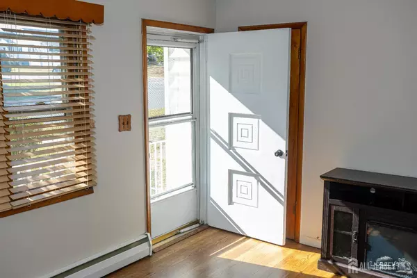 Sayreville, NJ 08879,503 Woodland AVE