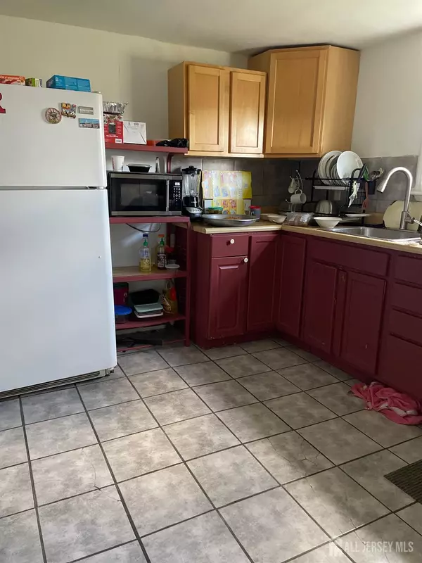 Atlantic City, NJ 08401,2324 Fairmount AVE