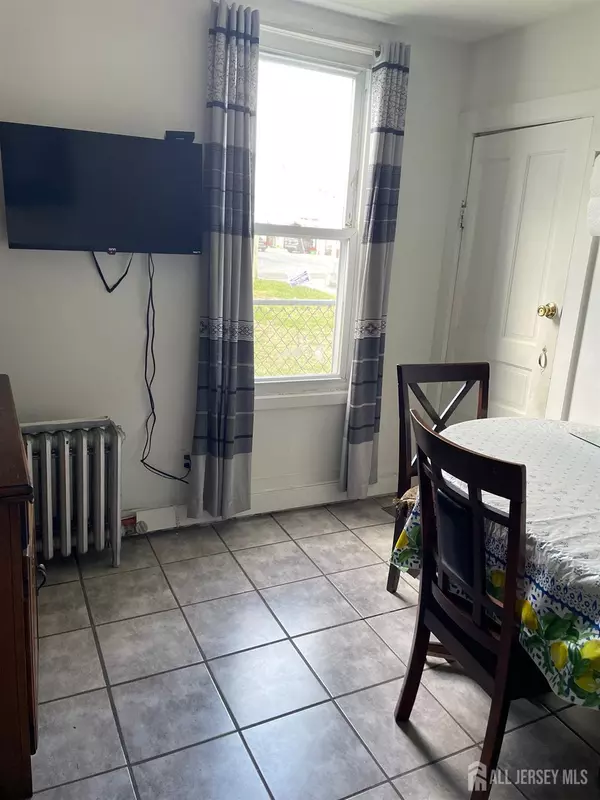 Atlantic City, NJ 08401,2324 Fairmount AVE