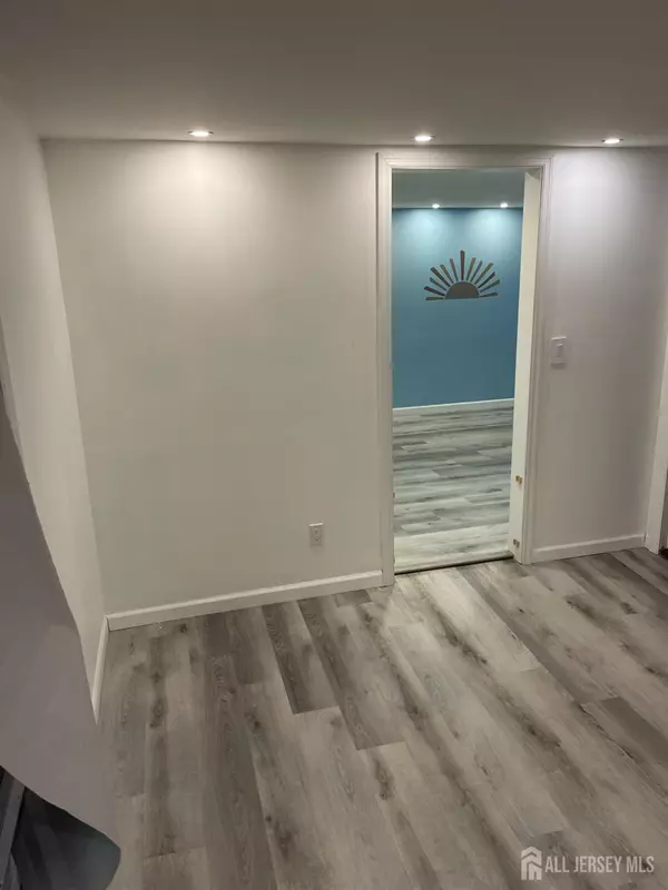 Sayreville, NJ 08872,1 Harrison ST