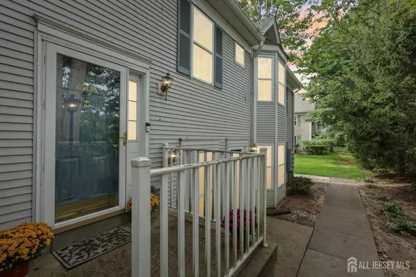 1608 Cypress LN, East Brunswick, NJ 08816