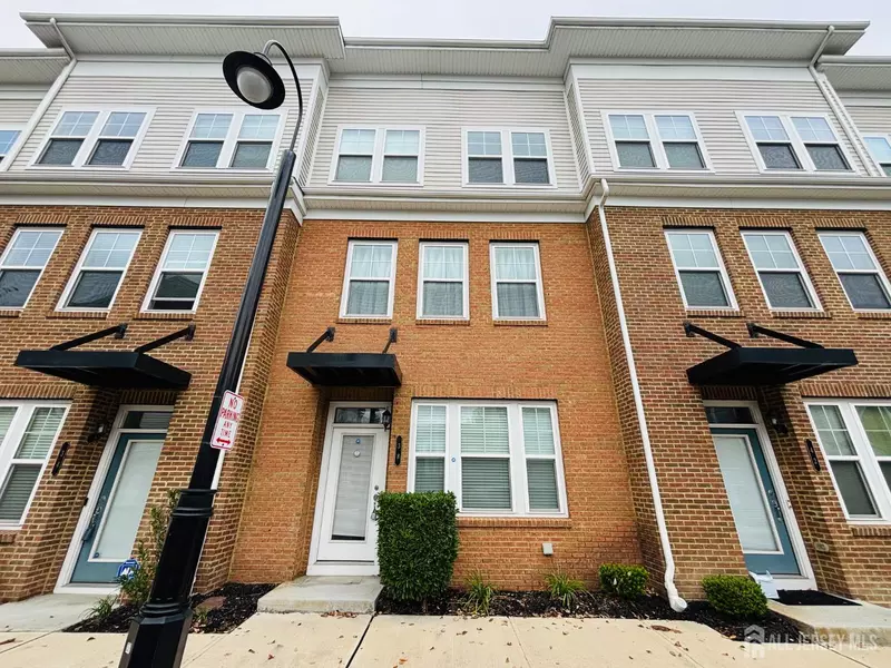 38 Bond ST, North Brunswick, NJ 08902