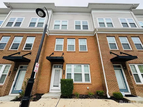 38 Bond ST, North Brunswick, NJ 08902