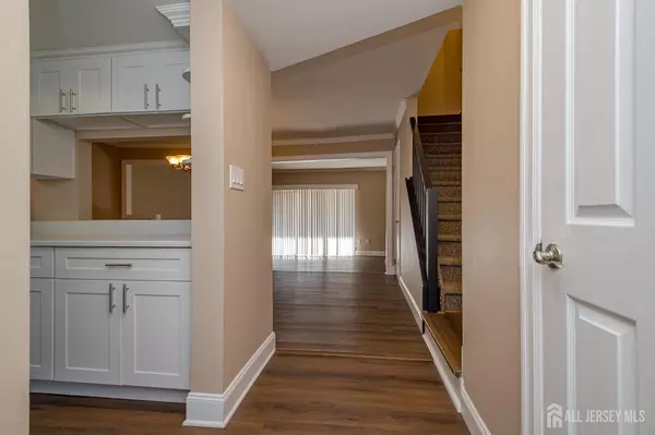 Old Bridge, NJ 08857,255 Garth CT