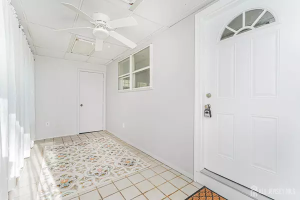 Jackson, NJ 08527,8-C Connie LN