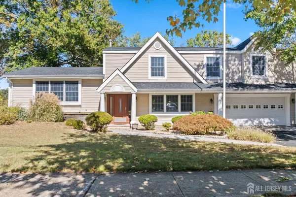 East Brunswick, NJ 08816,13 Whitehall RD