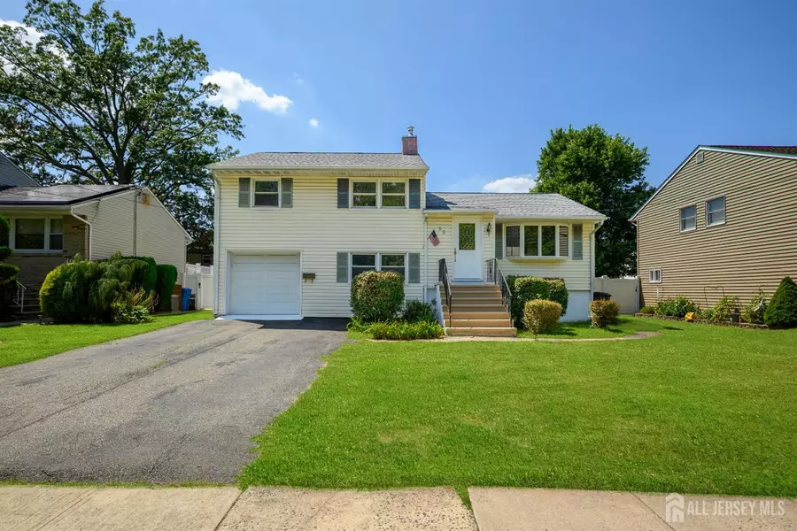 53 Sterling DR, Colonia, NJ 07067