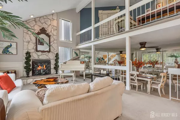 Edison, NJ 08820,404 Westgate DR N