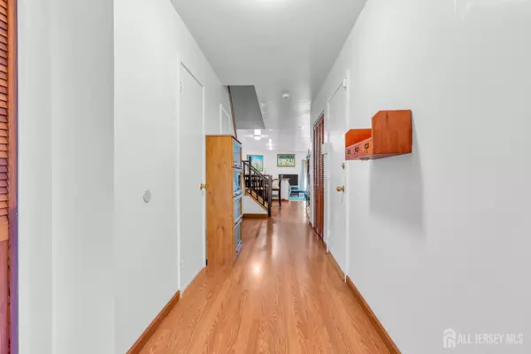 Old Bridge, NJ 07747,87 Lexington CIR