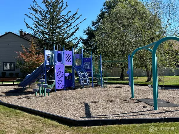 Sayreville, NJ 08859,15 Gerard PL