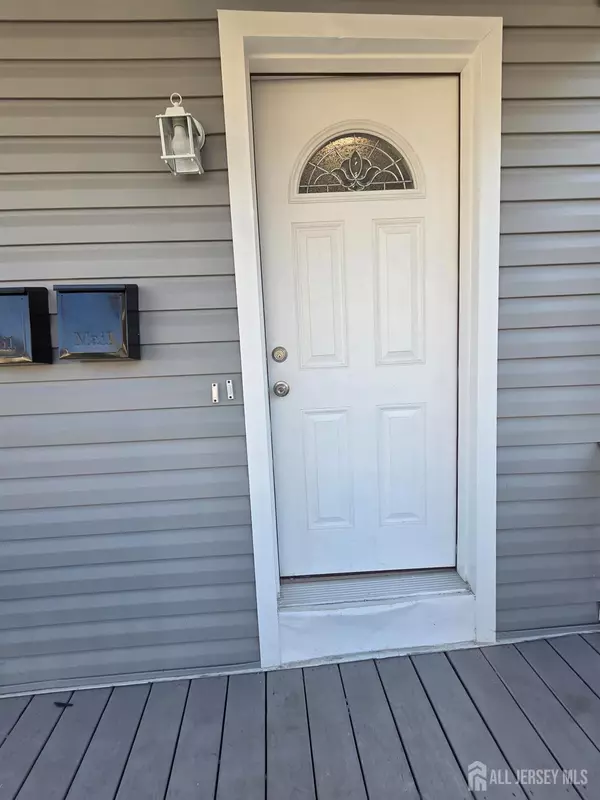 Elizabeth, NJ 07206,216 Delaware ST