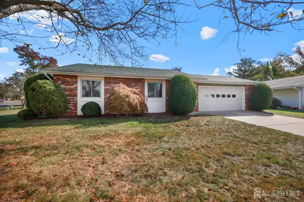 Monroe, NJ 08831,351 Jutland DR #A