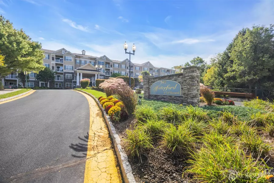 540 Cranbury RD #410, East Brunswick, NJ 08816