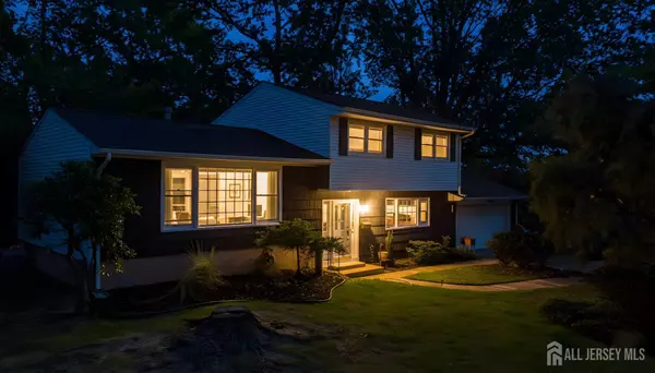 East Brunswick, NJ 08816,7 Hamlin RD