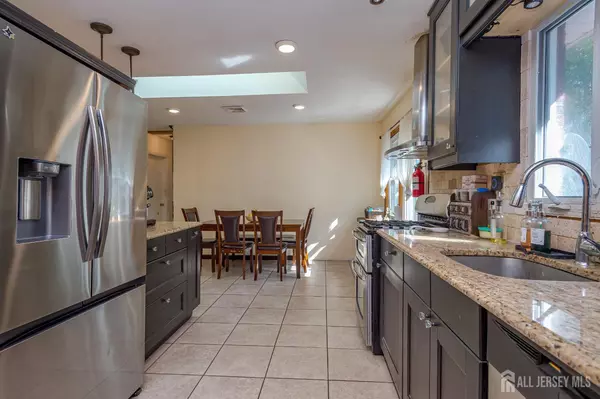 South River, NJ 08882,19 Wilcox AVE