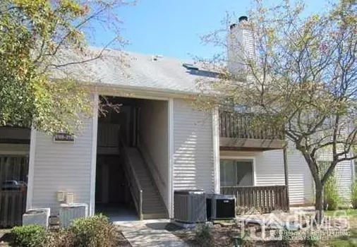 2114 Aspen DR, Plainsboro, NJ 08536