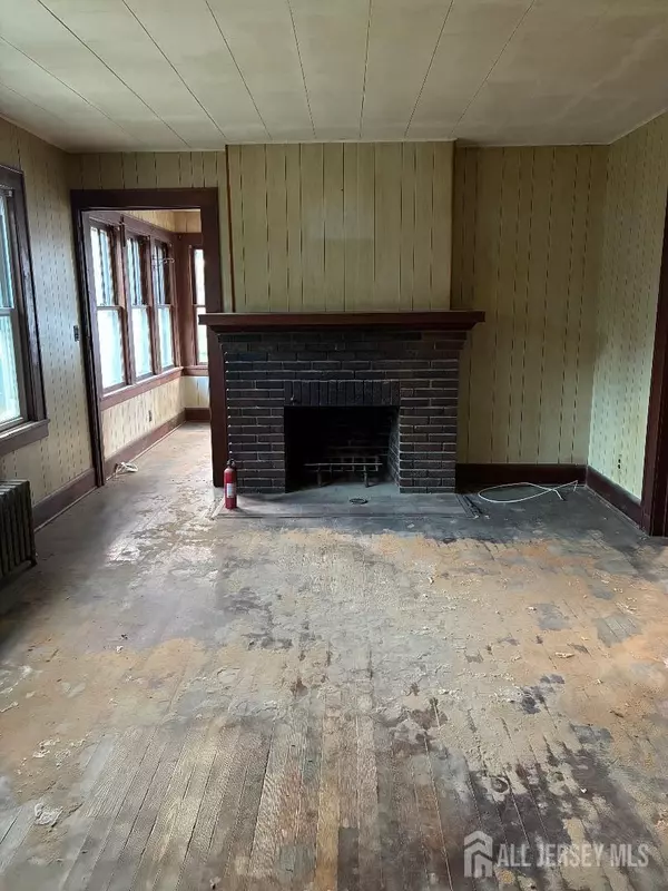 Dunellen, NJ 08812,128-128 N 1st ST