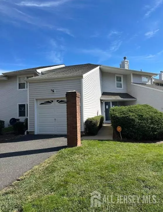 1 Upperbrook CT, Sayreville, NJ 08859