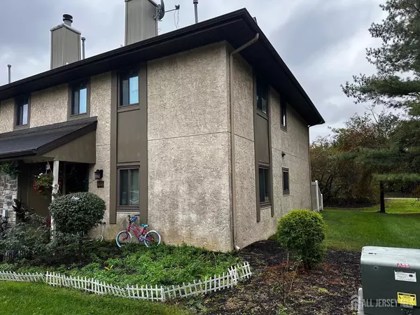 137 Hampshire DR, Plainsboro, NJ 08536