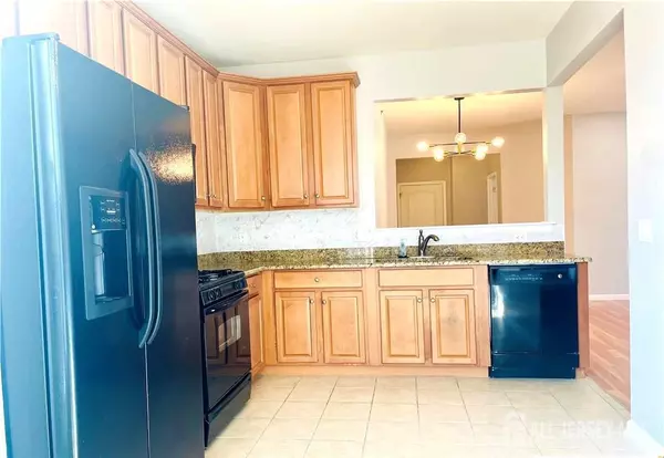 Edison, NJ 08837,2336 Edward Stec BLVD